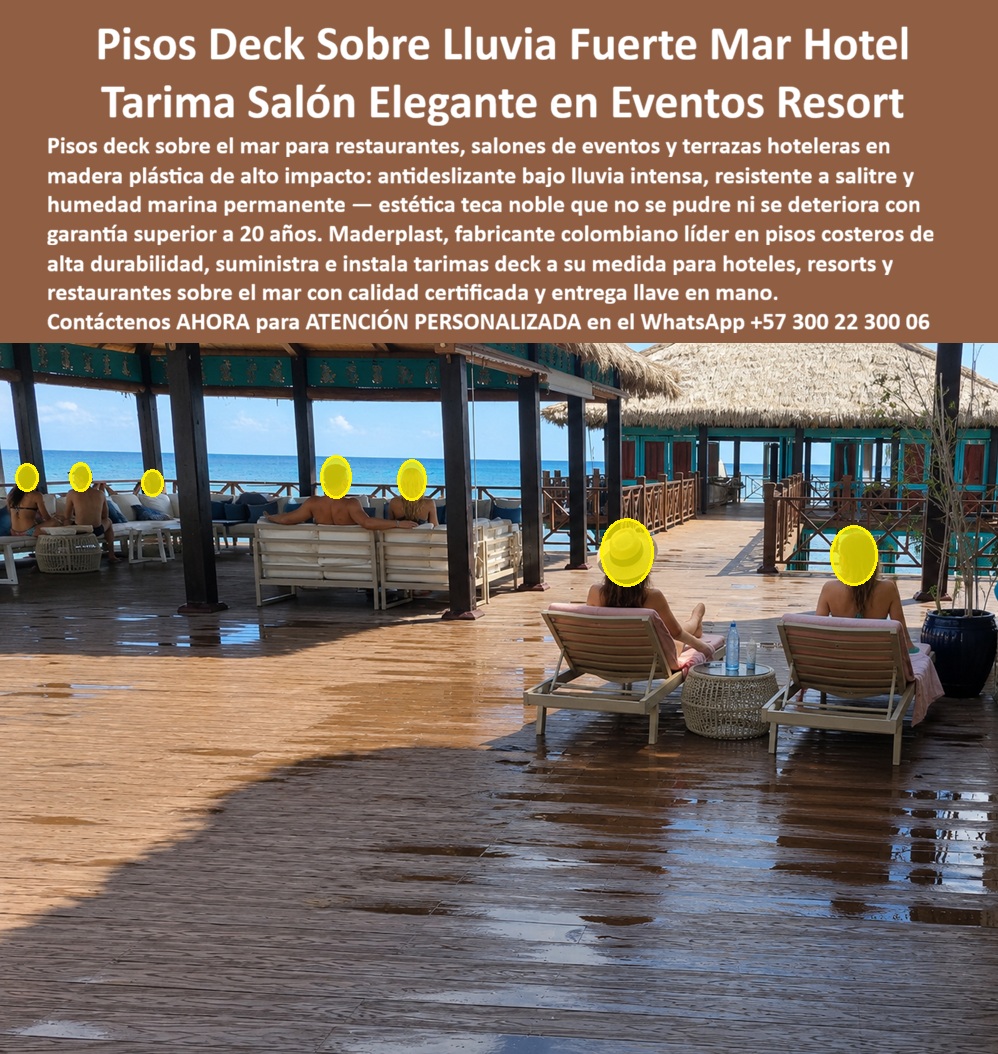 Pisos Deck En Exteriores Costeros Suelos Tarimas De Exterior Maderplast Piso Deck Sobre Mar Restaurante Hotel Inoxidable Resistente Lluvia Fuerte Tarimas Deck Salas Eventos Hotel Plásticas Elegantes Alta Durabilidad Pisos Flotados Salón  PISOS DECK SOBRE EL MAR PARA RESTAURANTES Y SALONES DE EVENTOS: CUANDO LA LLUVIA ES PARTE DEL ESPECTÁCULO Y NO DEL PROBLEMA La imagen tiene la honestidad brutal de lo que solo la realidad instalada puede mostrar: lluvia intensa golpeando directamente la superficie de un deck costero sobre el mar, con la superficie completamente mojada reflejando la luz del ambiente marino, y el espacio funcionando con normalidad absoluta —tumbonas ocupadas, área social activa, operación hotelera sin interrupción—. Eso no es marketing: es la prueba más contundente que un material de piso exterior puede superar, y el piso deck para restaurante y salón de eventos sobre el mar fabricado por Maderplast la supera en operación real, temporada tras temporada, sin una sola concesión al deterioro. La tablilla ancha de perfil teca noble en tono caoba oscuro mantiene bajo lluvia directa su textura antideslizante activa, su color homogéneo sin manchas de humedad y su planimetría perfecta sin deformación por absorción de agua, porque el polímero técnico de alto impacto con que está fabricado no absorbe agua, no se hincha, no se contrae y no modifica su geometría bajo ninguna condición climática costero-marina. Un restaurante sobre el mar o un salón de eventos en terraza hotelera costera representa el entorno de mayor exigencia combinada que existe para un piso exterior: salinidad marina permanente en el ambiente, lluvias tropicales de alta intensidad sin previo aviso, tráfico de servicio con carros de banquetes y equipamiento de cocina, tráfico de huéspedes con calzado formal en eventos y descalzos en operación recreativa, más la radiación UV directa durante las horas de mayor actividad. La madera de teca natural, referente histórico en aplicaciones náuticas y costeras, alcanza en esas condiciones una vida útil real de entre cuatro y seis años antes de requerir lijado, tratamiento de aceite y sustitución parcial de piezas, con un costo de mantenimiento anual que en instalaciones de más de 300 metros cuadrados consume entre el 12% y el 18% del presupuesto operativo de exteriores. La tarima deck para sala de eventos de hotel en plástico elegante de alta durabilidad de Maderplast elimina ese ciclo completamente: sin lijado, sin aceite, sin tratamiento, sin sustitución de piezas, con mantenimiento reducido a limpieza con agua y detergente estándar y vida útil certificada superior a veinte años en condiciones de uso intensivo marino. El Ing. Hernán Ospina, Director de Proyectos de Infraestructura de la Cadena Hotelera Mar Abierto con propiedades en el Caribe colombiano, lo documenta desde números reales de operación: "Teníamos tres restaurantes sobre el mar con piso de teca tratada. El mantenimiento anual entre los tres consumía más de 40 millones de pesos en materiales, mano de obra especializada e interrupciones de operación durante los días de intervención. En el quinto año reemplazamos completamente el piso del restaurante principal porque el deterioro ya era visible para los huéspedes y empezaba a afectar las reseñas. Con Maderplast instalamos el deck en los otros dos restaurantes en 2022. Dos años y medio después de instalación, el costo de mantenimiento en esas áreas ha sido cero en lo estructural. La superficie se ve idéntica al día de entrega, el antideslizante funciona incluso con lluvia fuerte como la de las fotos que tenemos del área, y en los eventos formales el deck tiene una presencia estética que los huéspedes comentan favorablemente. Lo que pagamos por la instalación Maderplast ya lo habríamos gastado dos veces en mantenimiento de teca en el mismo período. Cuando renovemos el tercer restaurante no cotizamos otra alternativa." Los pisos flotados para salón y terraza costera de hotel resistentes a lluvia fuerte y salitre de Maderplast se fabrican a medida sobre plano, con fichas técnicas certificadas, renders previos para aprobación y entrega llave en mano con soporte de ingeniería en obra. Cuando el mar está al frente y la lluvia puede llegar en cualquier momento, el único piso que no genera problemas es el que nunca se deteriora. Asesoría Especializada con un Especialista de Maderplast — Atención Personalizada en este WhatsApp: +57 300 22 300 06